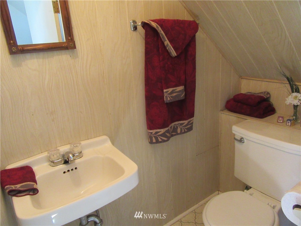 2764 Mountain View Road Ferndale, WA 98248 - Photo 22 of 25