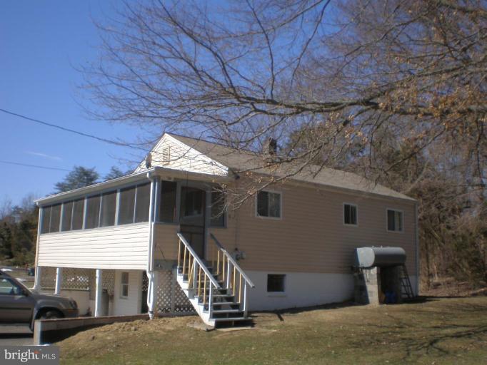 6619 Cedar Spring Road Centreville, VA 20121 - Photo 2 of 6 Exterior #2