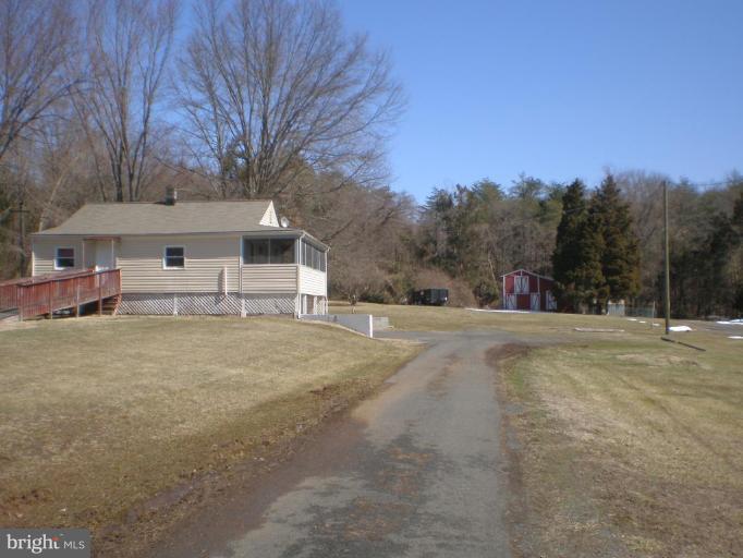 6619 Cedar Spring Road Centreville, VA 20121 - Photo 3 of 6 Exterior #3