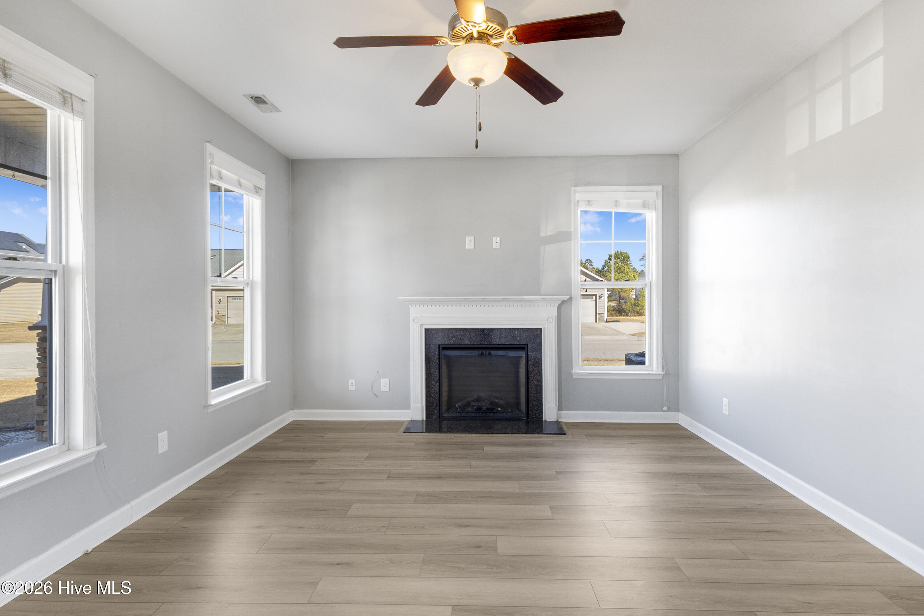 501 New Hanover Trail Jacksonville, NC 28546 - Photo 4 of 39 IMG_2910