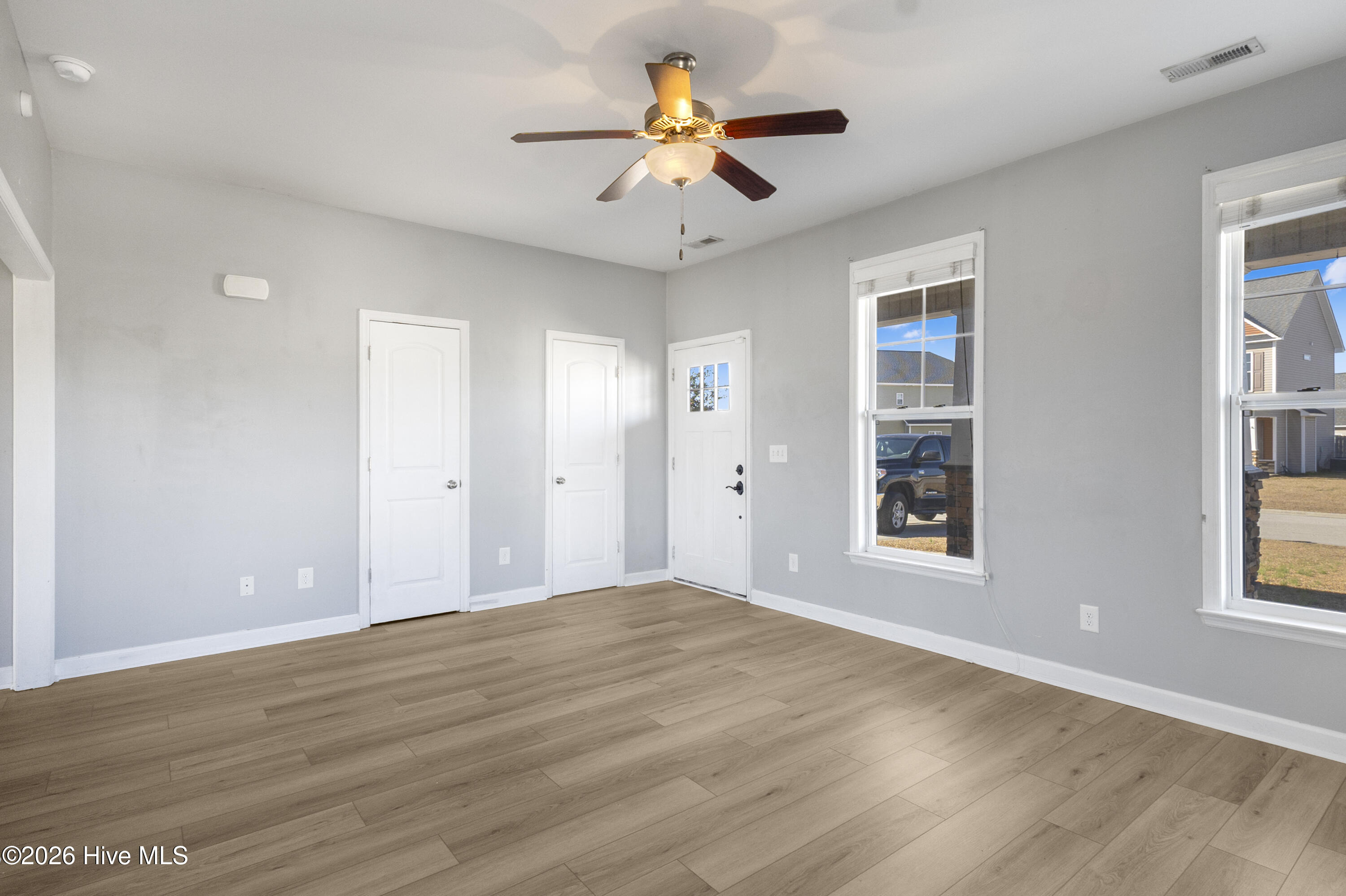 501 New Hanover Trail Jacksonville, NC 28546 - Photo 5 of 39 IMG_2913