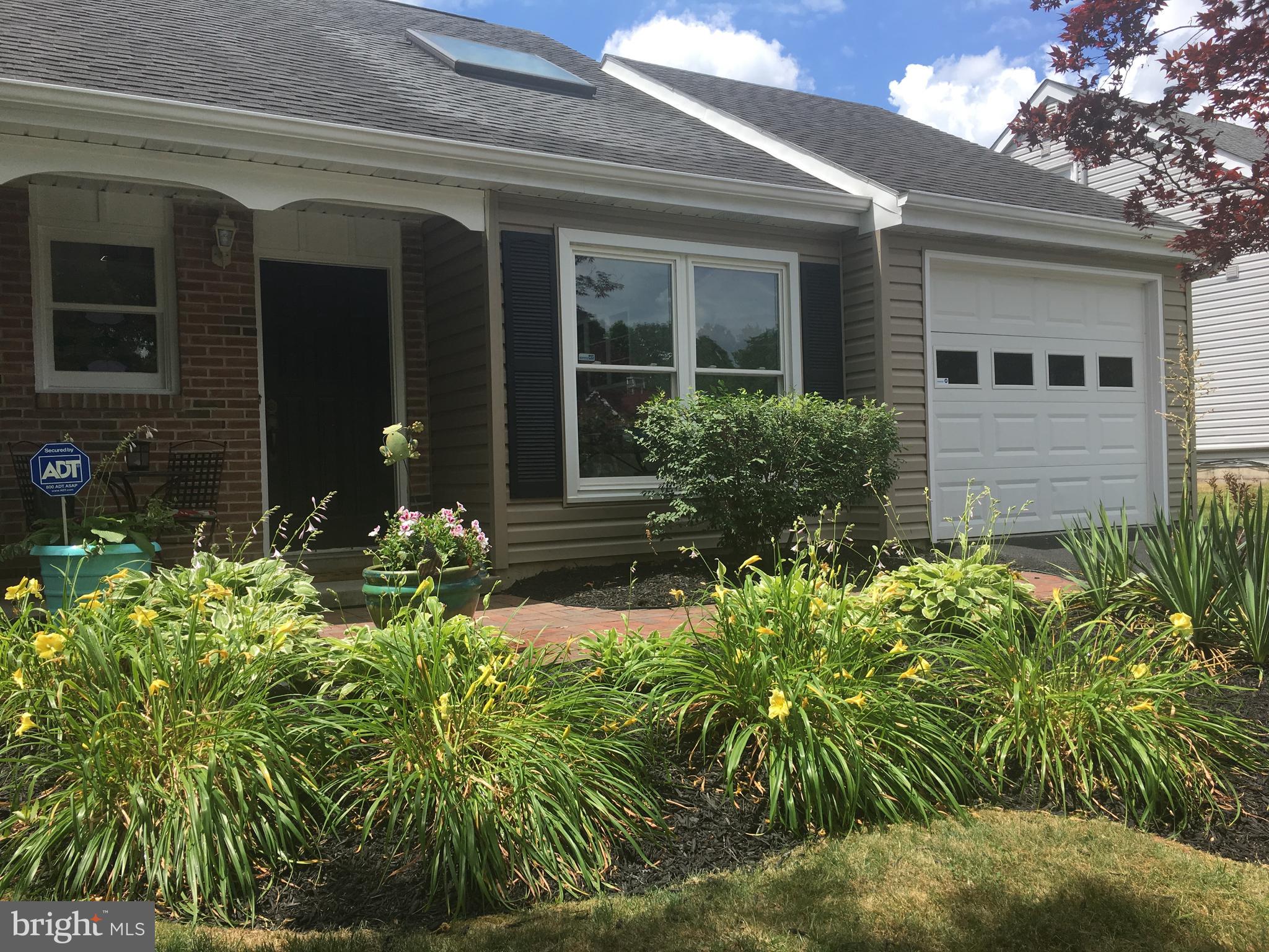 1013 Rill Road Reading, PA 19606 - Photo 2 of 26 Front entrance patio