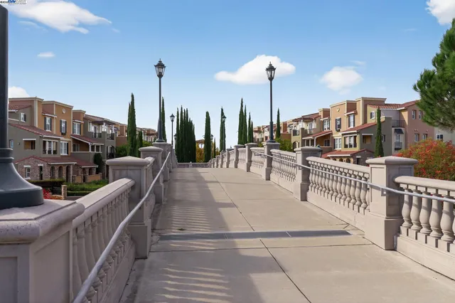 a view of a pathway both side of building