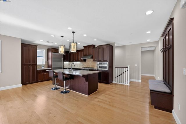 $1,280,000 | 3231 Central Parkway, Dublin, CA 94568