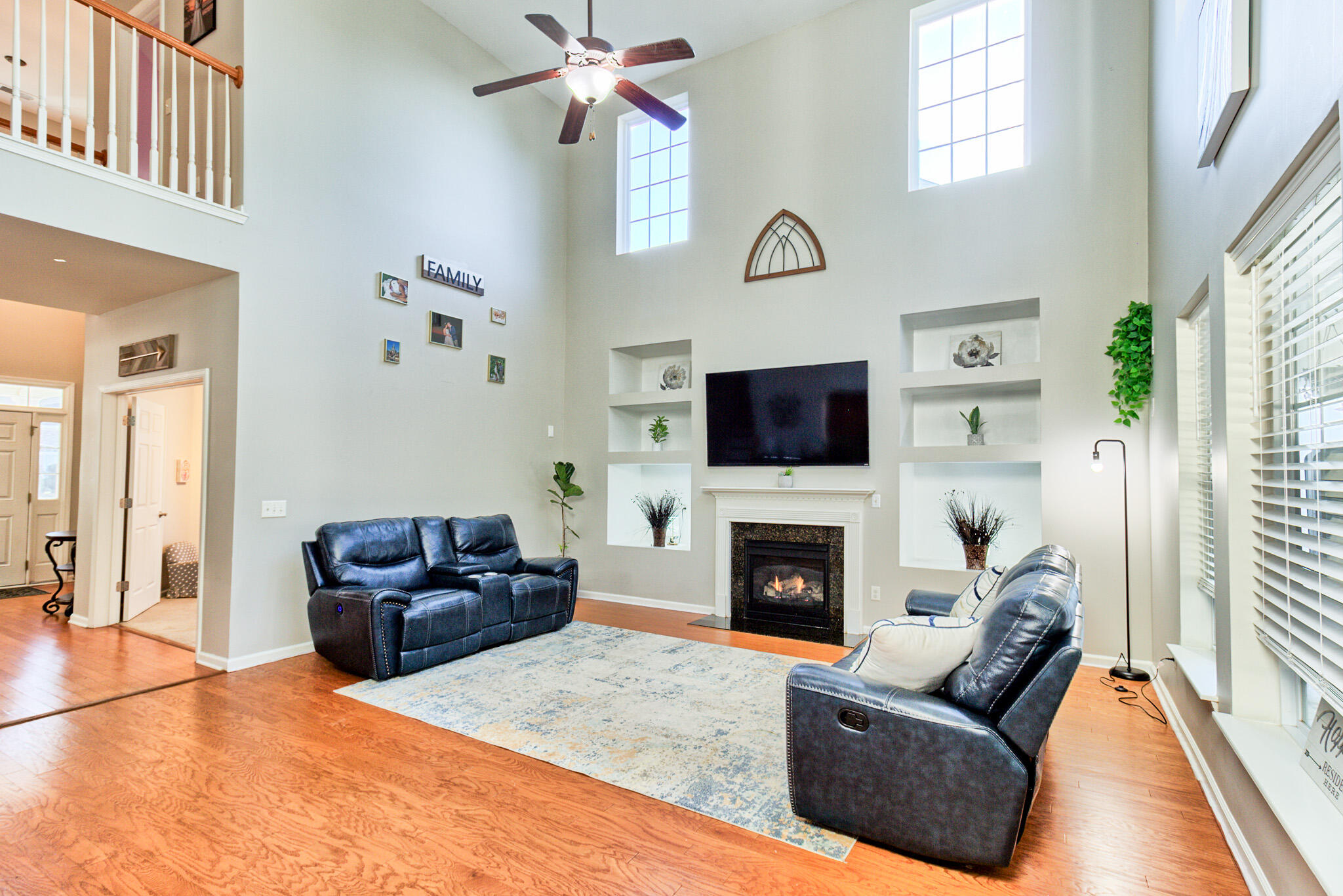 407 Decatur Drive Summerville, SC 29486 - Photo 13 of 44 Natural light throughout