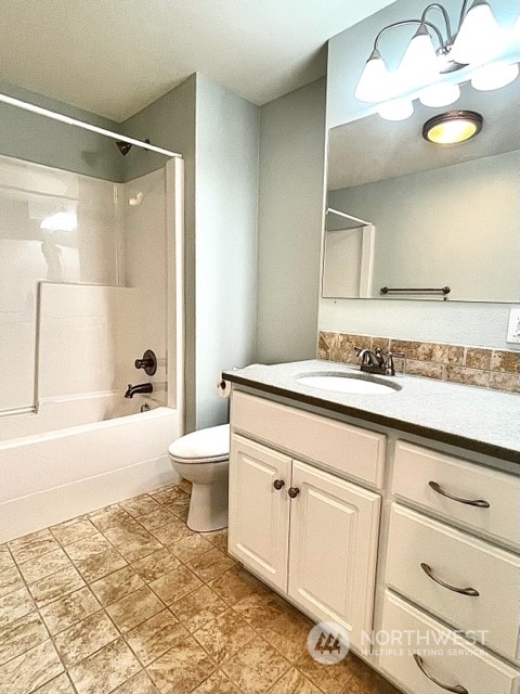 1548 River Road, Unit 208 Longview, WA 98632 - Photo 6 of 12 Gallery Image 6