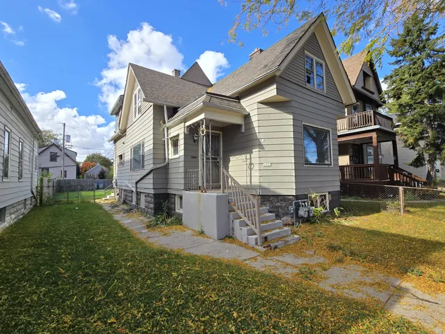 $84,900 | 1929 North 18th Street, Milwaukee, WI 53205