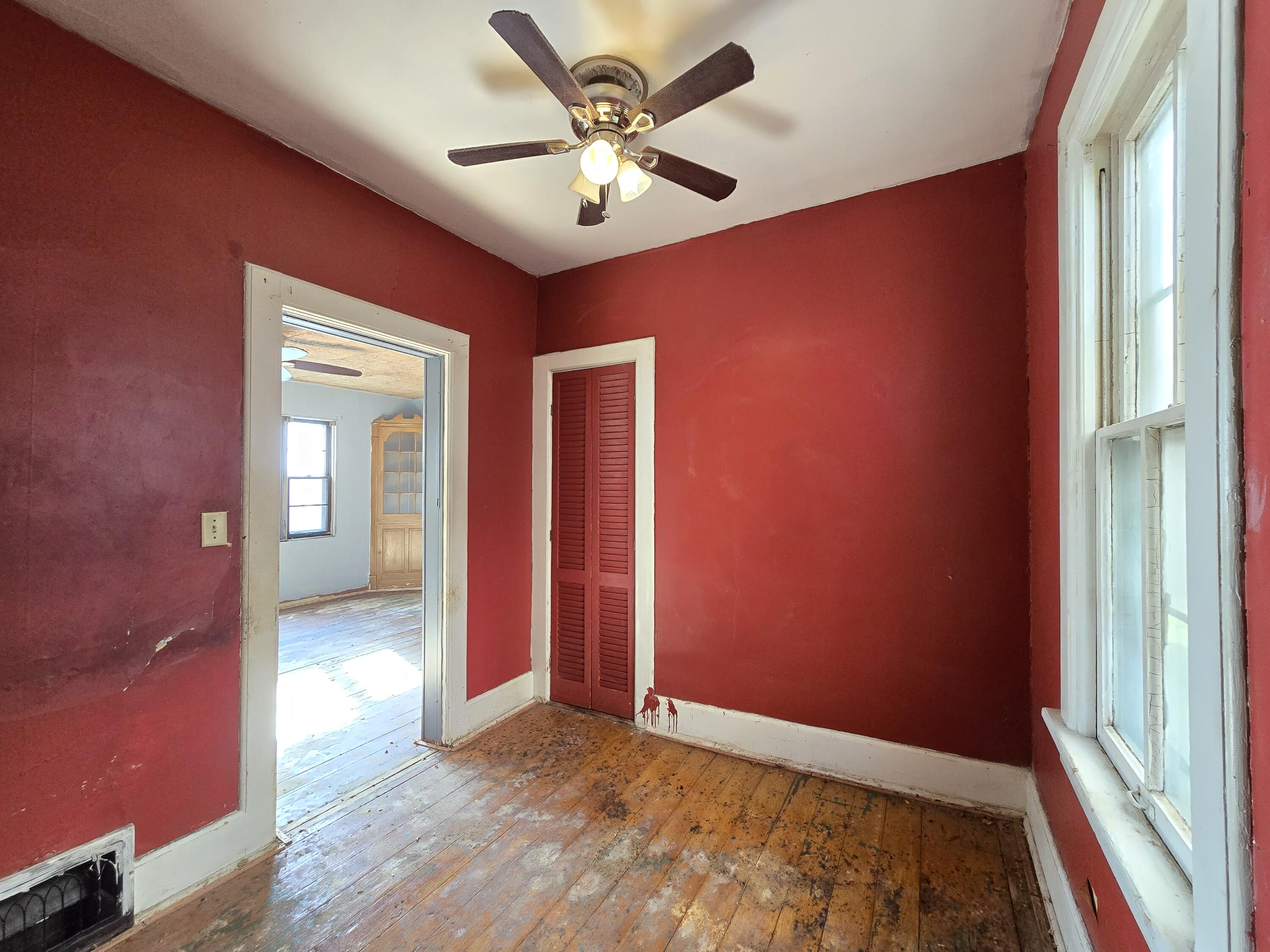 1929 North 18th Street Milwaukee, WI 53205 - Photo 13 of 40 Lower Bedroom 1