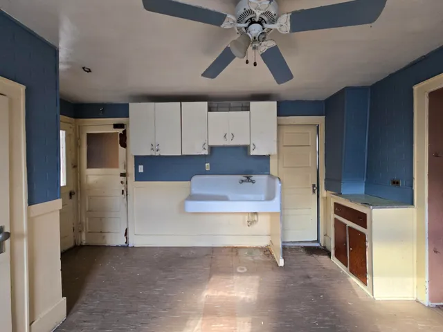 $84,900 | 1929 North 18th Street, Milwaukee, WI 53205