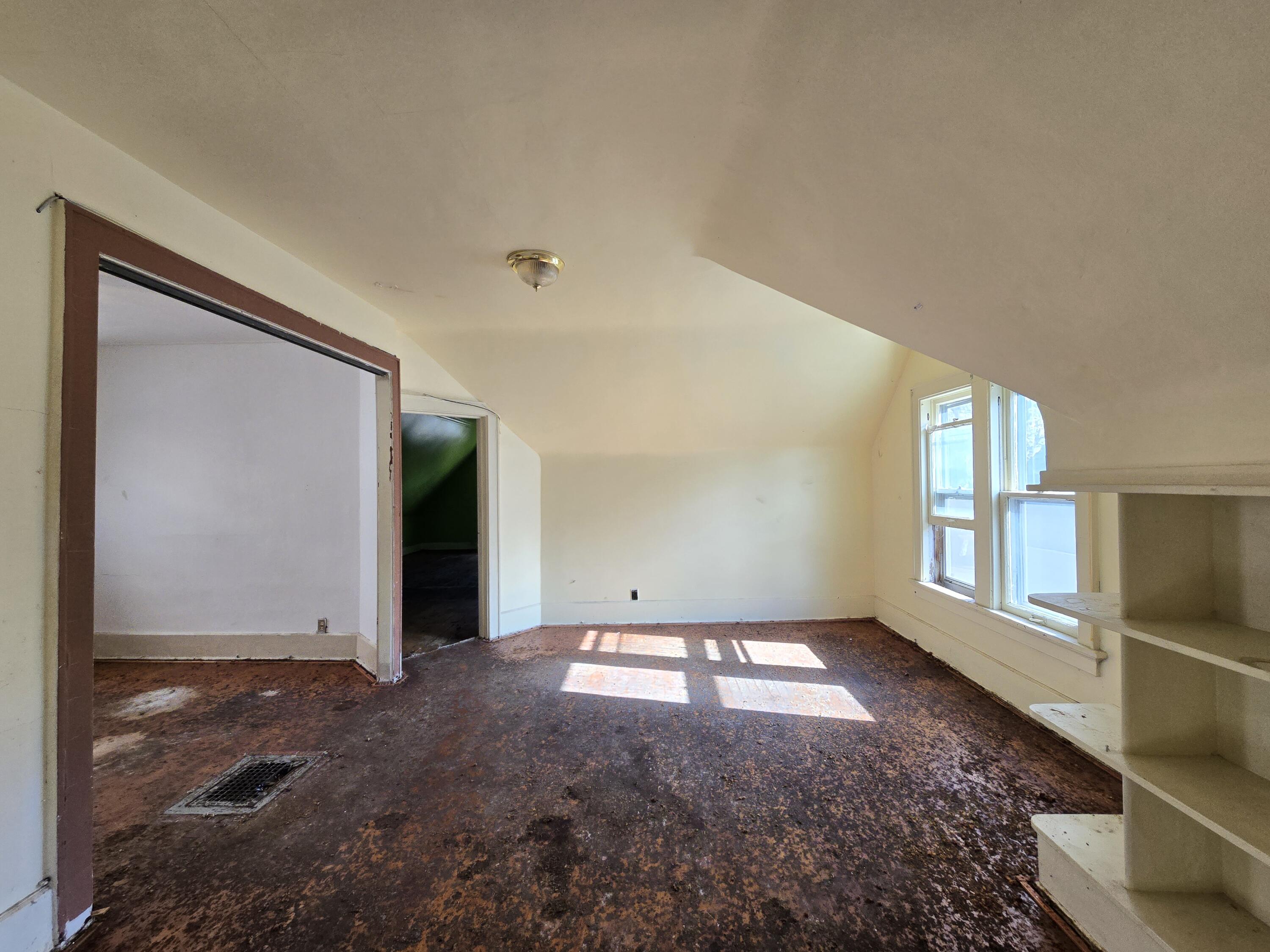 1929 North 18th Street Milwaukee, WI 53205 - Photo 22 of 40 Upper Living Room