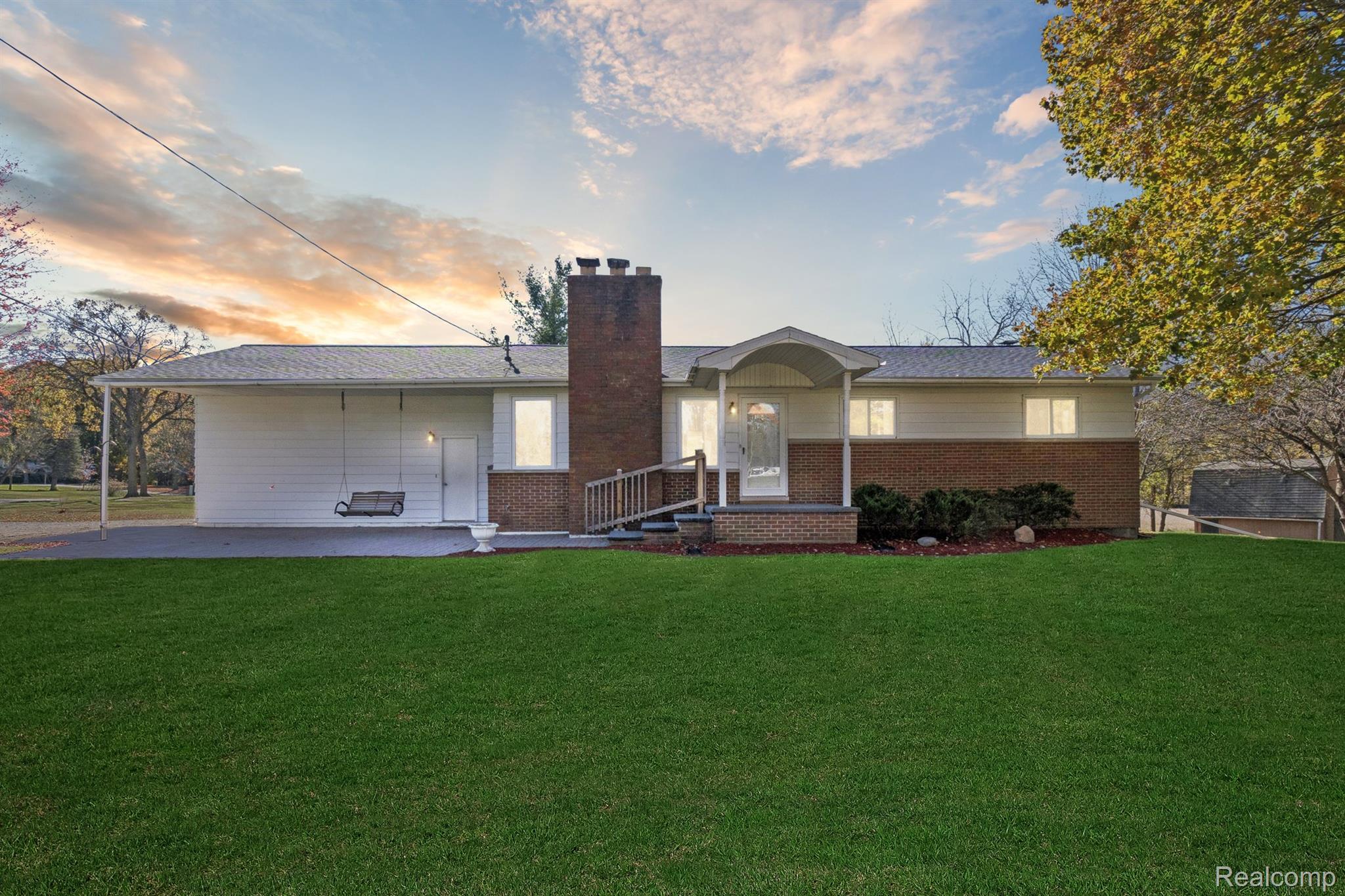 15016 East Rd. Montrose, MI 48457