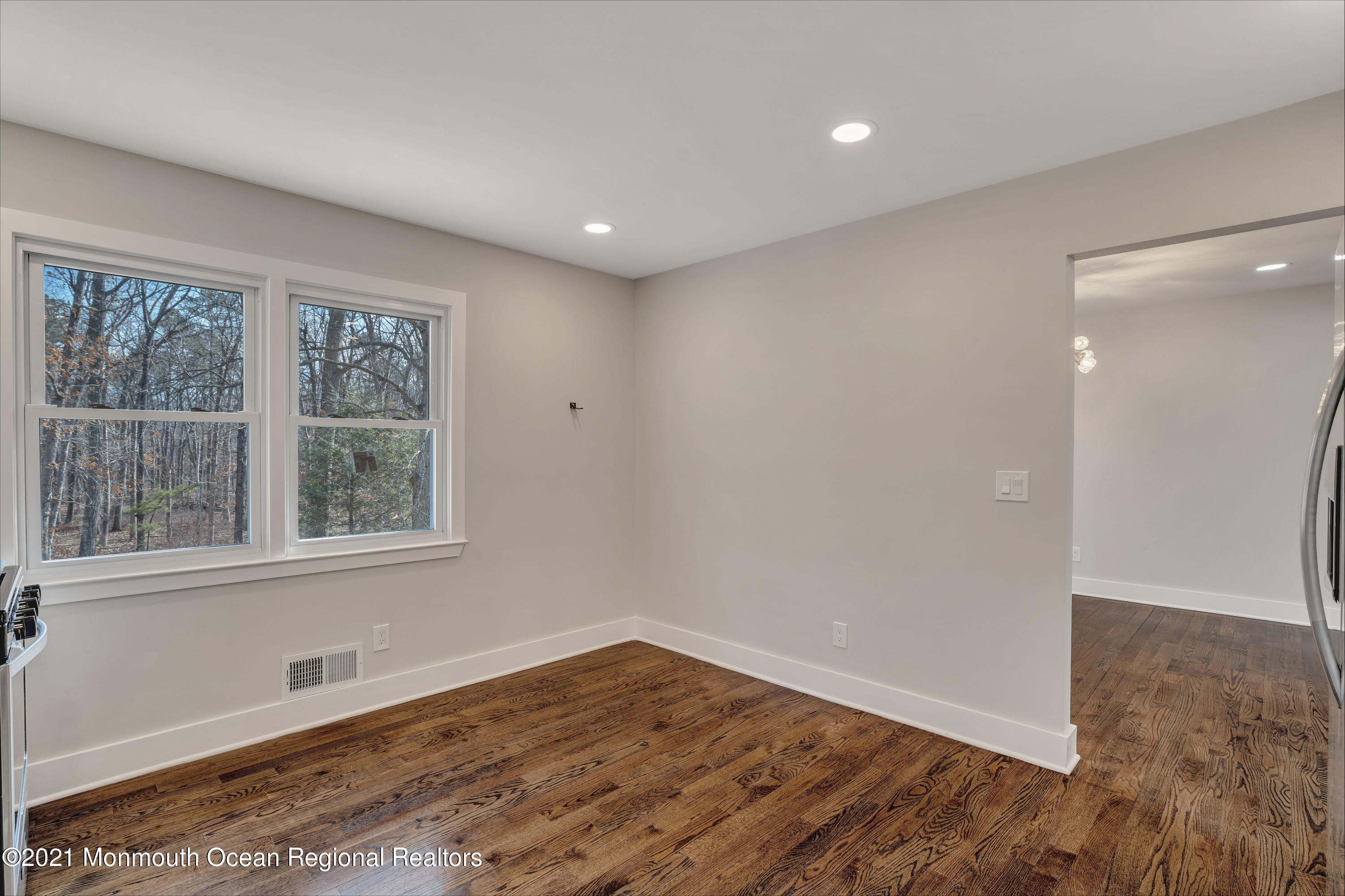 49 Butterfly Road Jackson, NJ 08527 - Photo 12 of 28 020_dsc07502