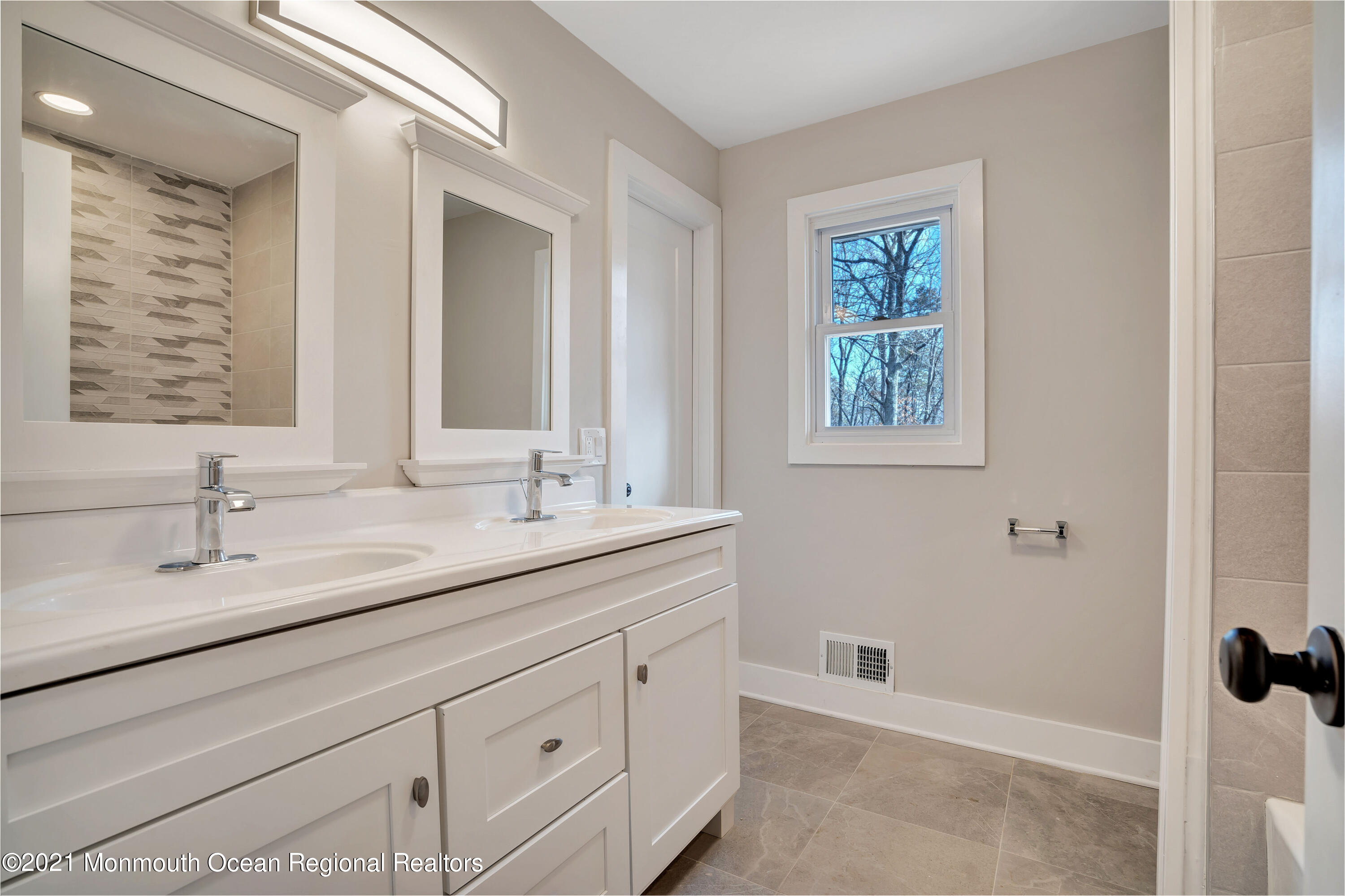 49 Butterfly Road Jackson, NJ 08527 - Photo 16 of 28 026_dsc07531_2_3_4_5