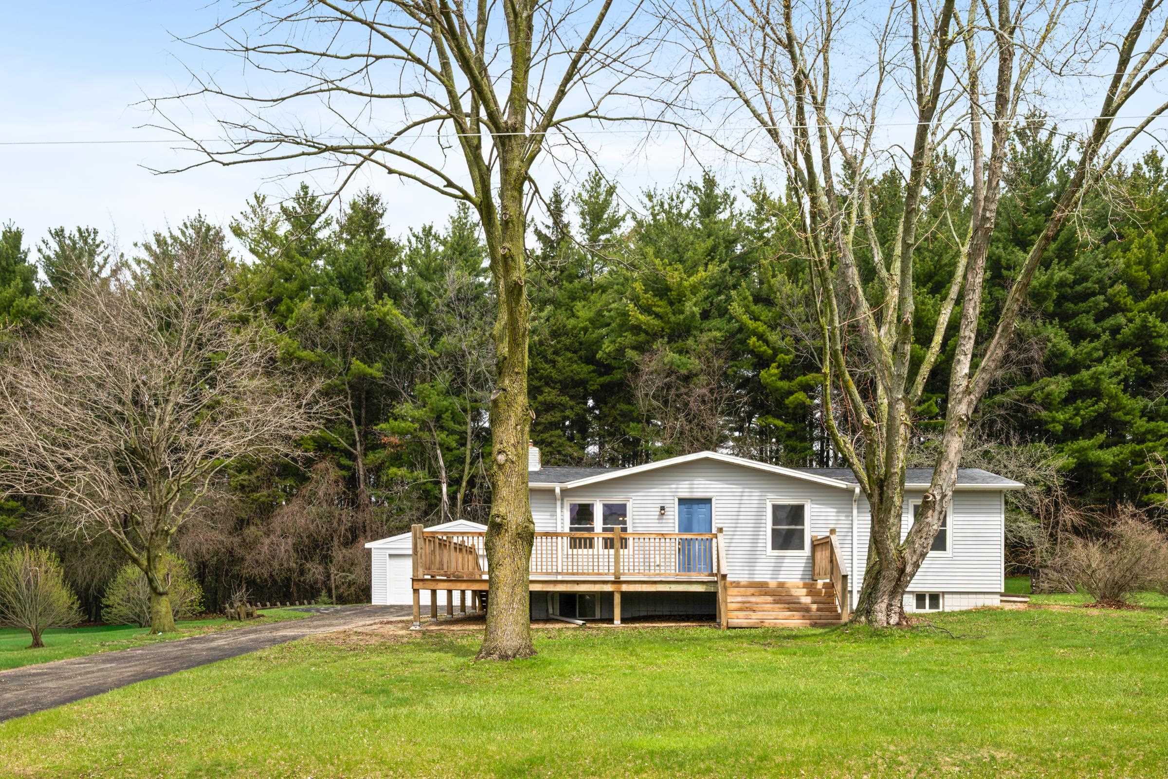 W2252 Spring Lake Road Markesan, WI 53946 - Photo 36 of 65