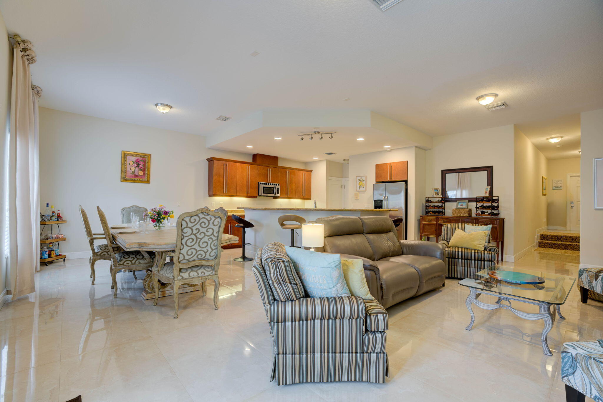 816 Prosperity Farms Road, Unit 5 North Palm Beach, FL 33408 - Photo 23 of 38 28-web-or-mls-_MLP0482_3_4_5_6-Edit
