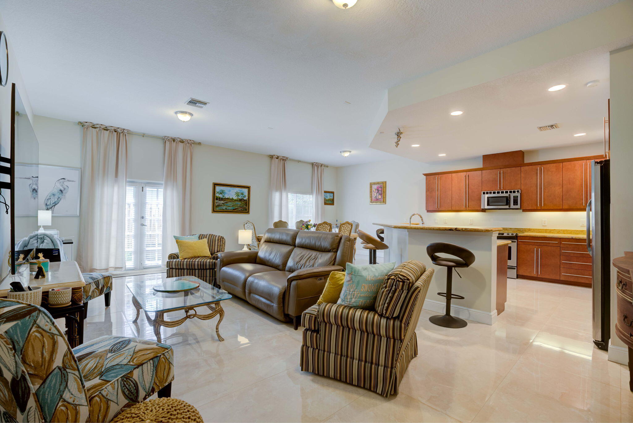 816 Prosperity Farms Road, Unit 5 North Palm Beach, FL 33408 - Photo 30 of 38 35-web-or-mls-_MLP0517_18_19_20_21