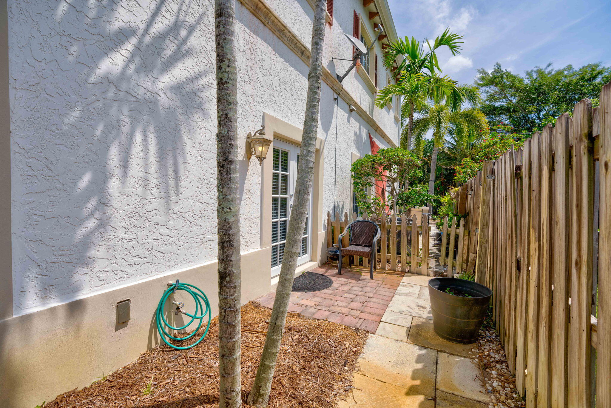 816 Prosperity Farms Road, Unit 5 North Palm Beach, FL 33408 - Photo 34 of 38 39-web-or-mls-_MLP0537_38_39_40_41