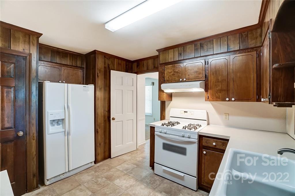 1226 Hawthorne Road Lancaster, SC 29720 - Photo 11 of 44 Gallery Image 11