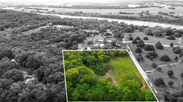 $285,000 | 26775 West 73rd Street, Shawnee, KS 66227