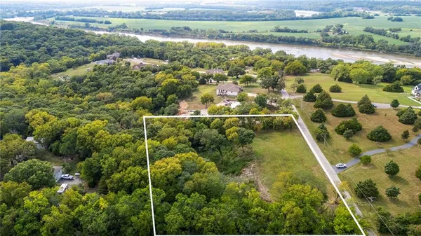 $285,000 | 26775 West 73rd Street, Shawnee, KS 66227