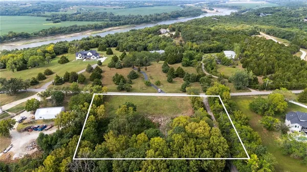 $285,000 | 26775 West 73rd Street, Shawnee, KS 66227