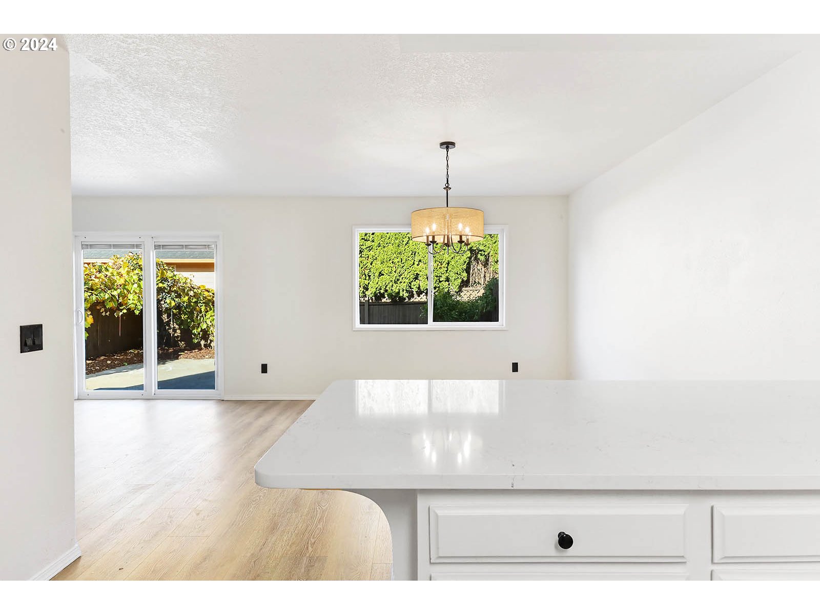 1710 B Street Hood River, OR 97031 - Photo 31 of 42 a view of a room with a window