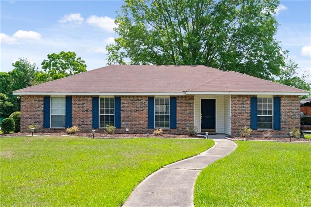 2371 Rue Pickney Mandeville, LA 70448 - Photo 1 of 14 Gallery Image 1