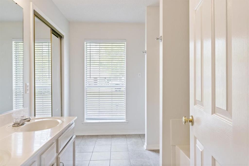 2371 Rue Pickney Mandeville, LA 70448 - Photo 10 of 14 Gallery Image 10