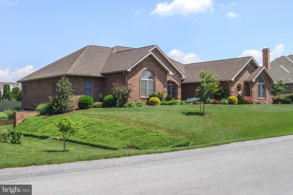 $749,900 | 18722 Fountain Terrace, Hagerstown, MD 21742