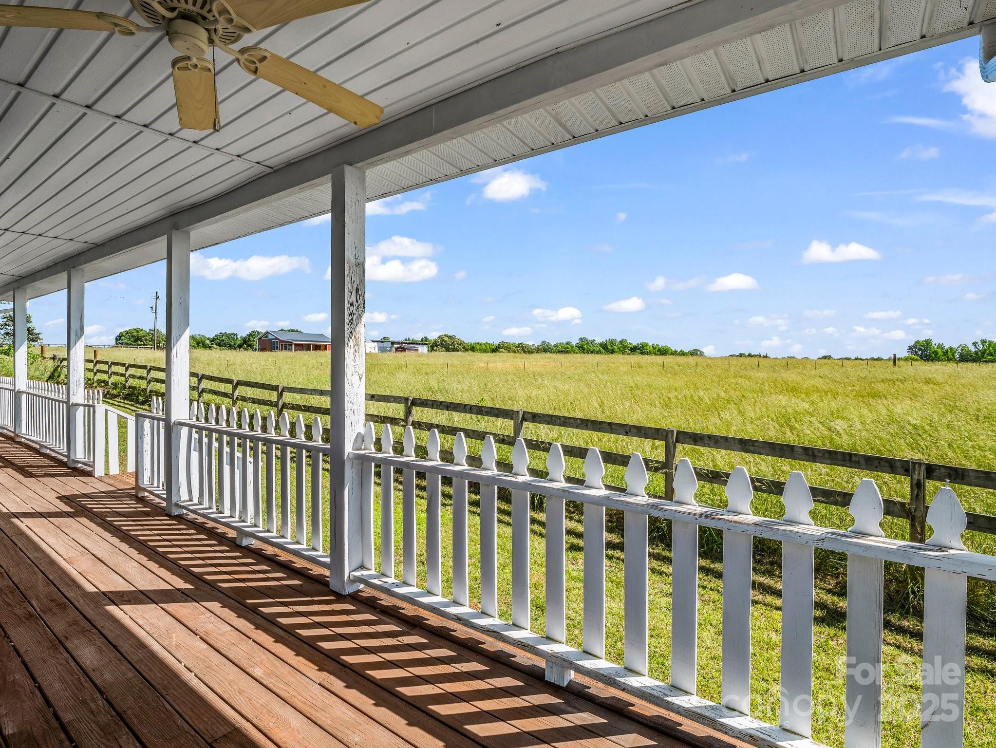 4830 Chesnee Road Rutherfordton, NC 28139 - Photo 44 of 45 a view of a balcony with ocean view