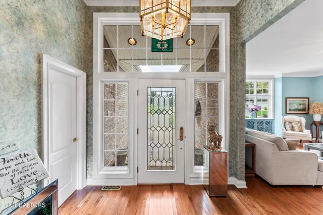 $995,000 | 108 Deerfield Lane, Oak Ridge, TN 37830