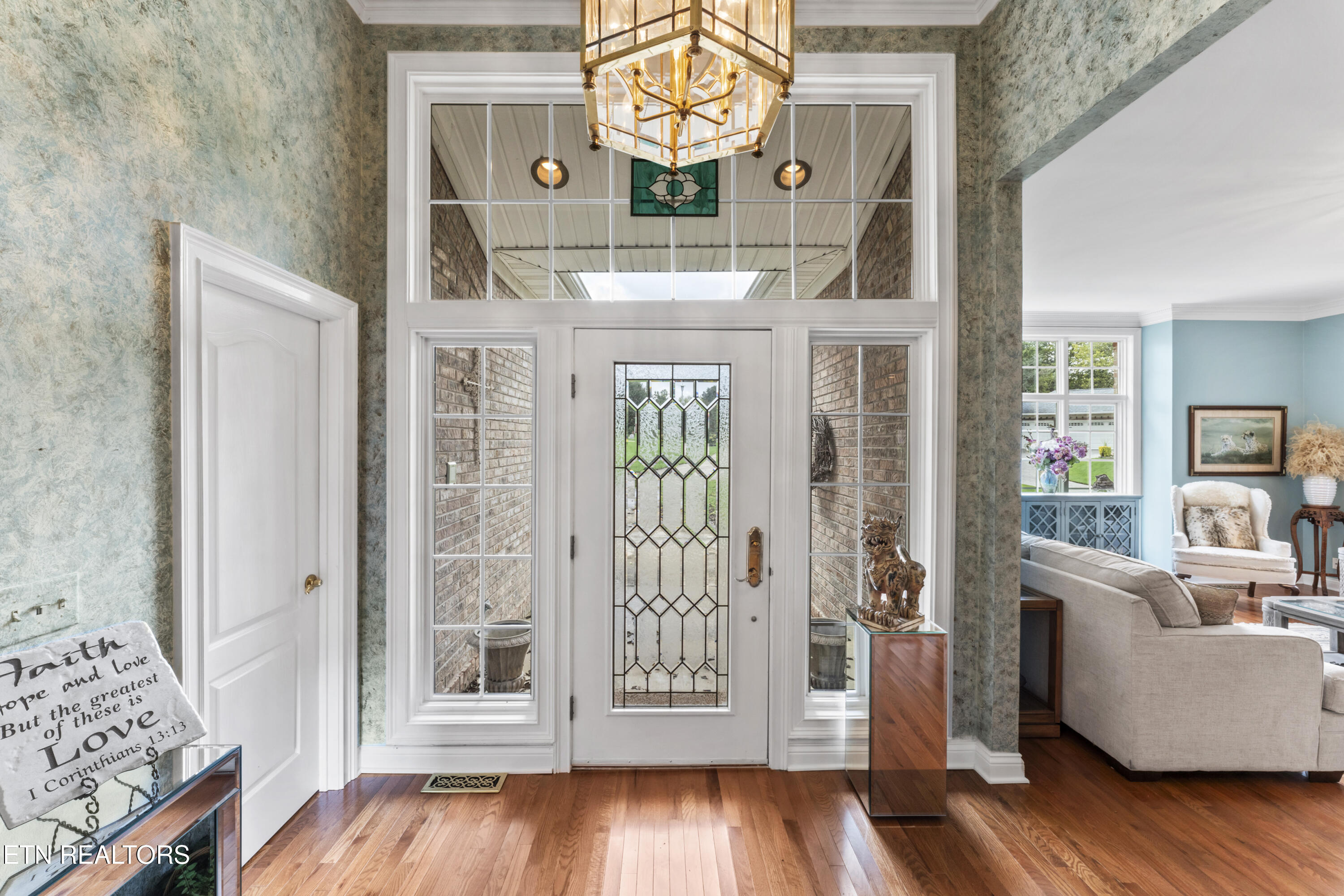 108 Deerfield Lane Oak Ridge, TN 37830 - Photo 12 of 35 photos_high_resolution_DSC00645