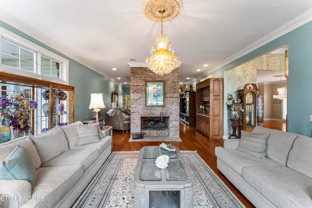 $995,000 | 108 Deerfield Lane, Oak Ridge, TN 37830