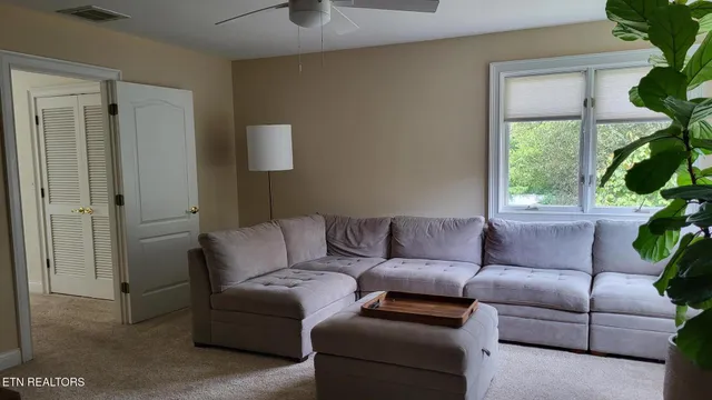 $995,000 | 108 Deerfield Lane, Oak Ridge, TN 37830