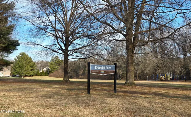 $995,000 | 108 Deerfield Lane, Oak Ridge, TN 37830