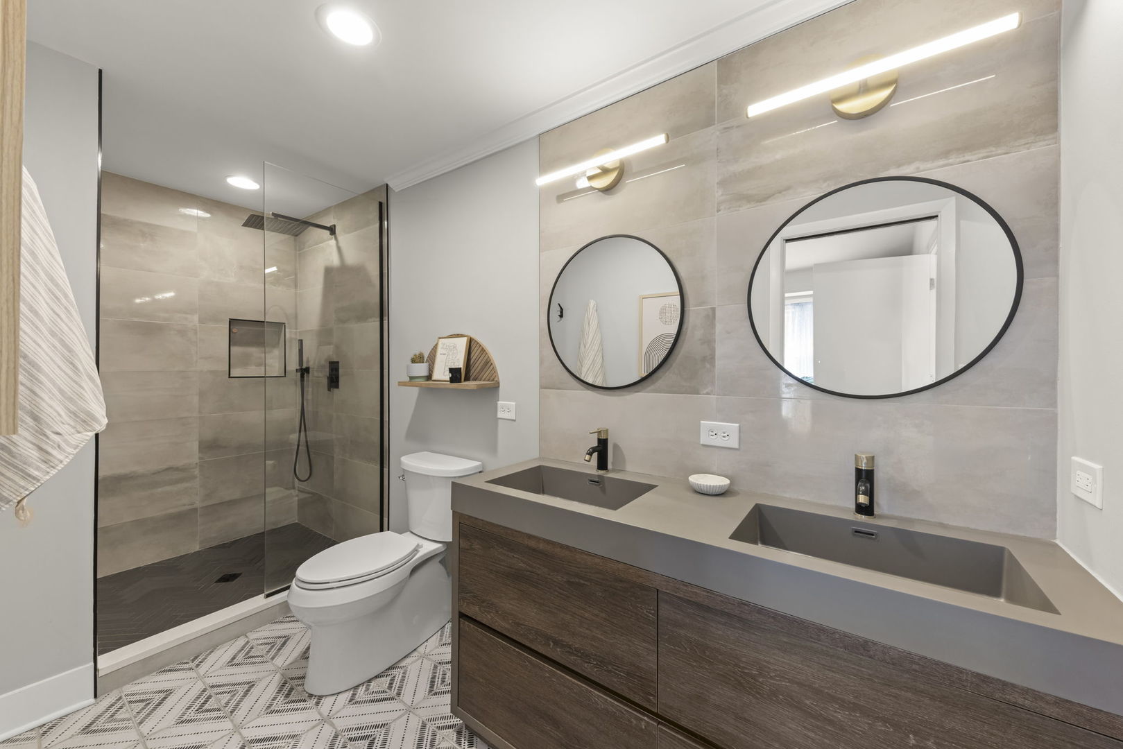 255 Crest Road Glen Ellyn, IL 60137 - Photo 13 of 28 Gallery Image 13