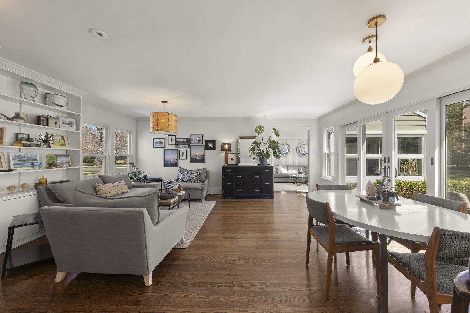 255 Crest Road Glen Ellyn, IL 60137 - Photo 5 of 28 Gallery Image 5