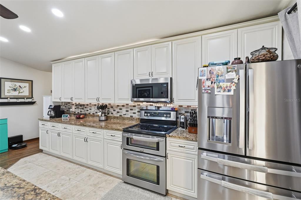 1925 Dockside Drive Valrico, FL 33594 - Photo 15 of 49
