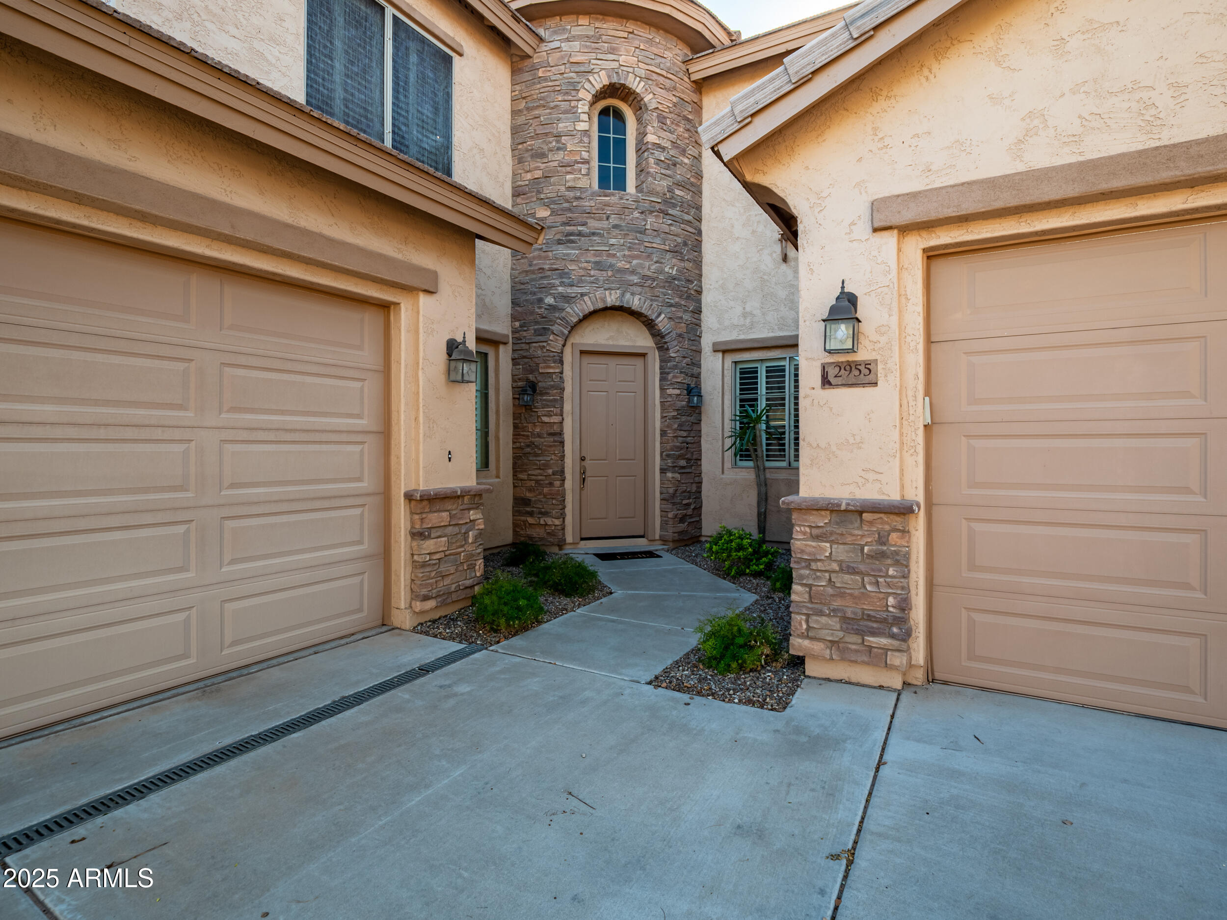 2955 East Blue Sage Road Gilbert, AZ 85297 - Photo 4 of 55 8_p2399046-hdr