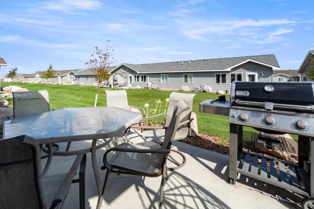 $319,900 | 1615 30th Street Northwest, Unit 34, Bemidji, MN 56601