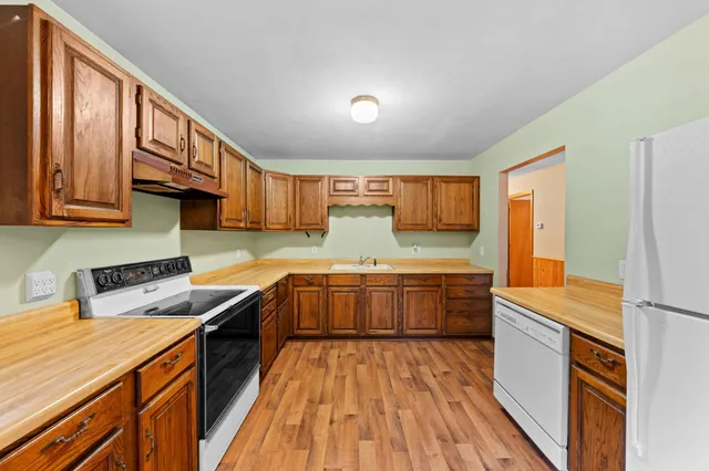 $285,000 | 1926 140th Street, Balsam Lake, WI 54810