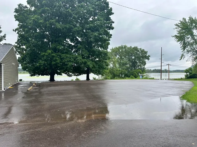 $649,000 | 240 North State Road, Alma, WI 54610