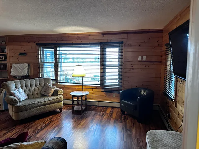 $649,000 | 240 North State Road, Alma, WI 54610