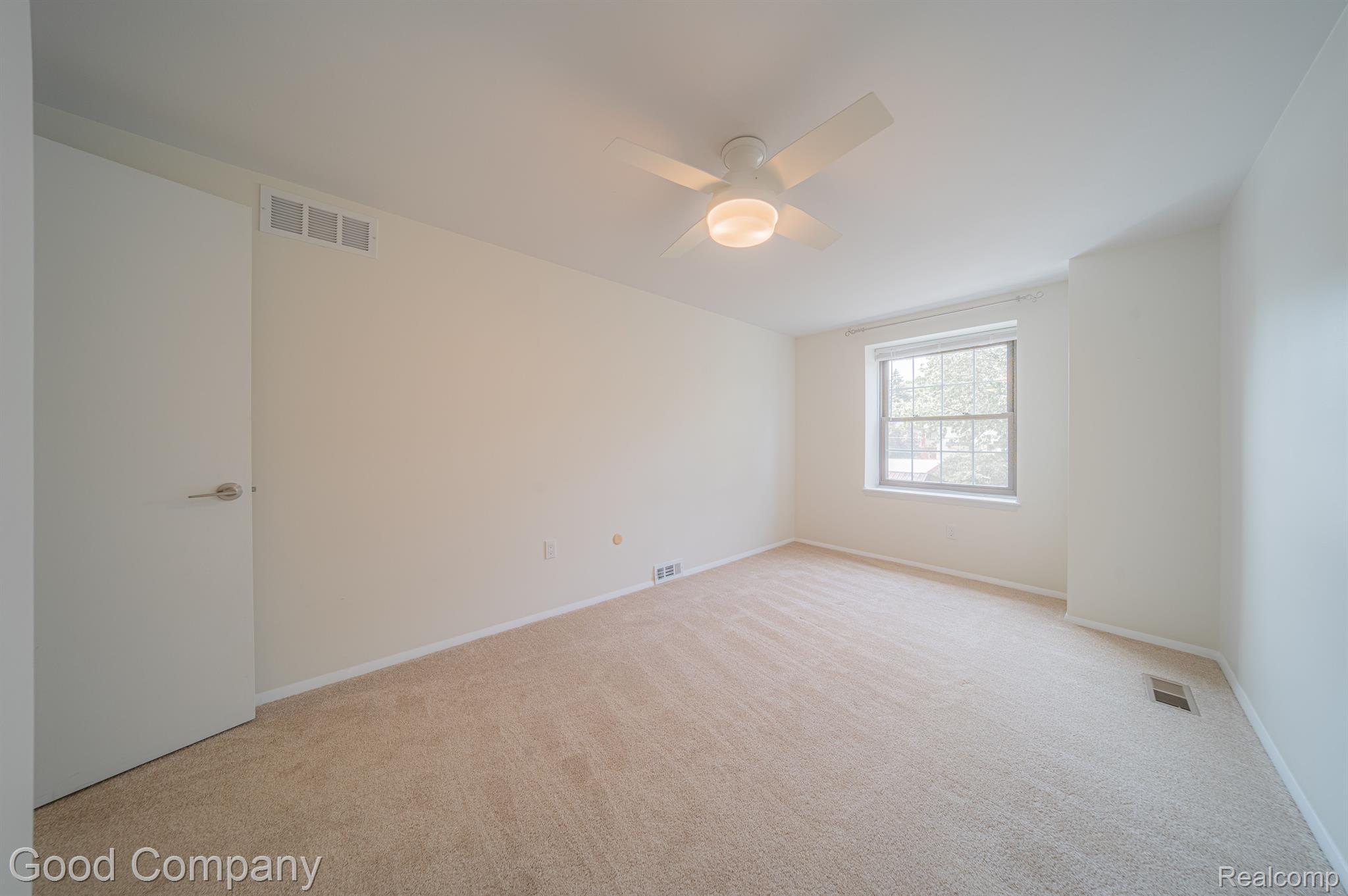 5095 Crooks Road, Unit 3 Royal Oak, MI 48073 - Photo 33 of 51 Gallery Image 33
