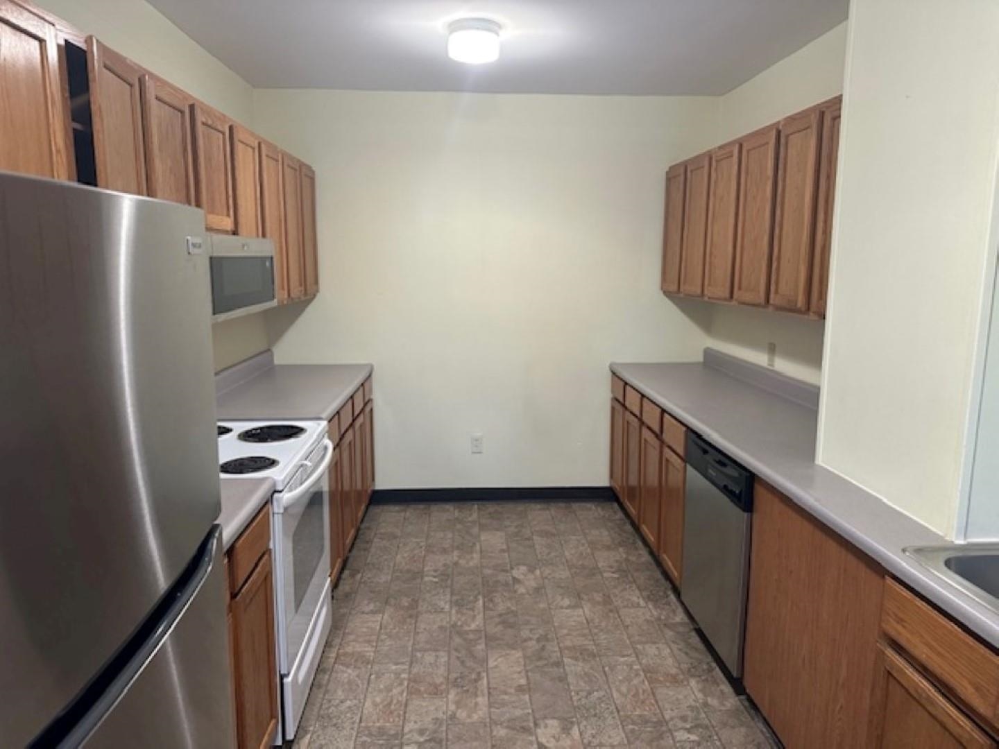 131 High Street, Unit C Keene, NH 03431 - Photo 2 of 25