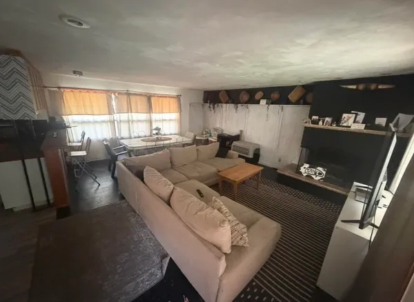 $193,000 | 1752 West Stephenson Street, Freeport, IL 61032