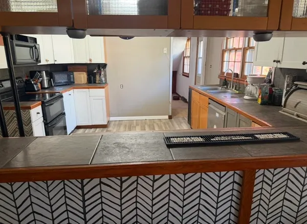 $193,000 | 1752 West Stephenson Street, Freeport, IL 61032