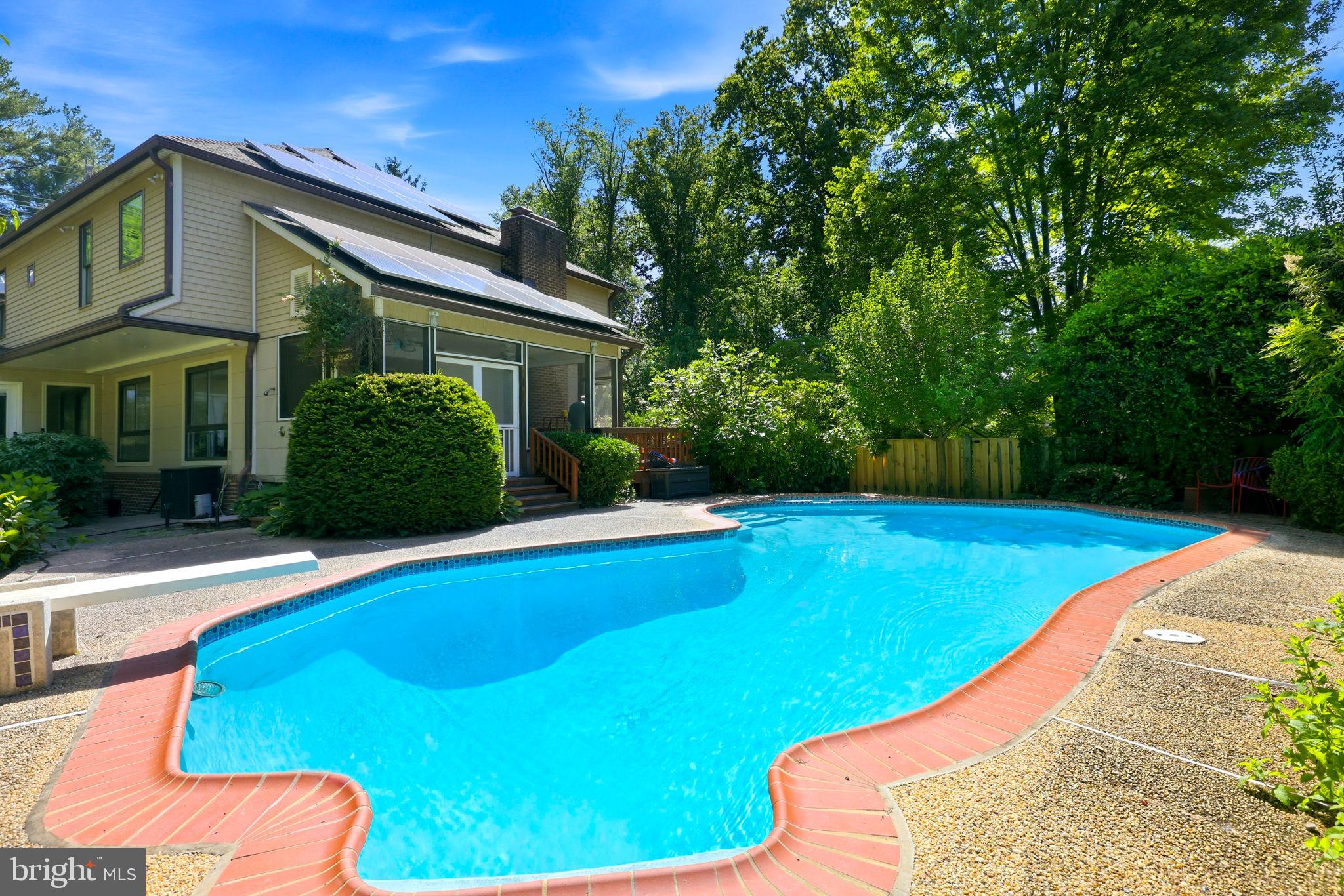8578 Brickyard Road Potomac, MD 20854 - Photo 37 of 83