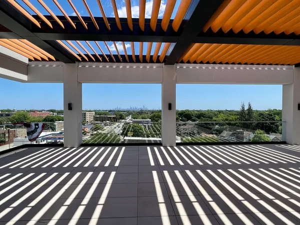 a sign broad in front of a bathroom