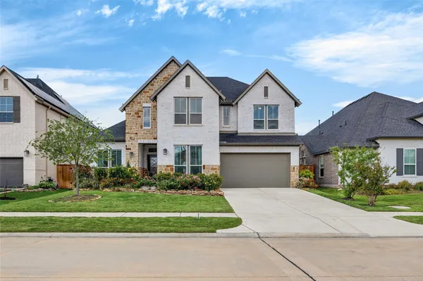 $560,000 | 32018 Crested Knl Court, Fulshear, TX 77441
